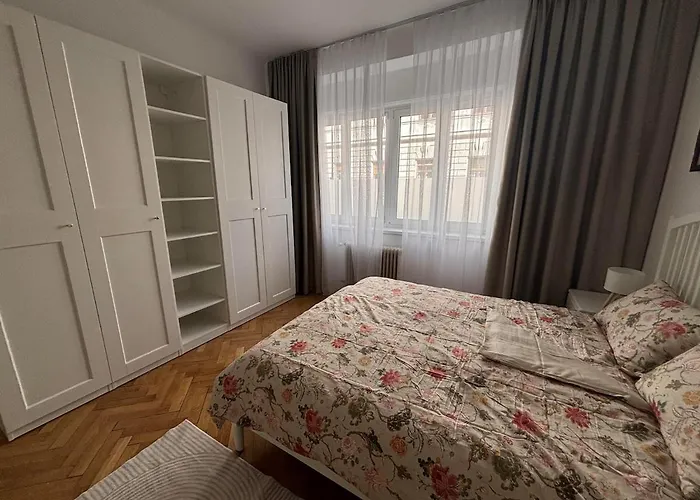 Trina In The Centre * Ljubljana